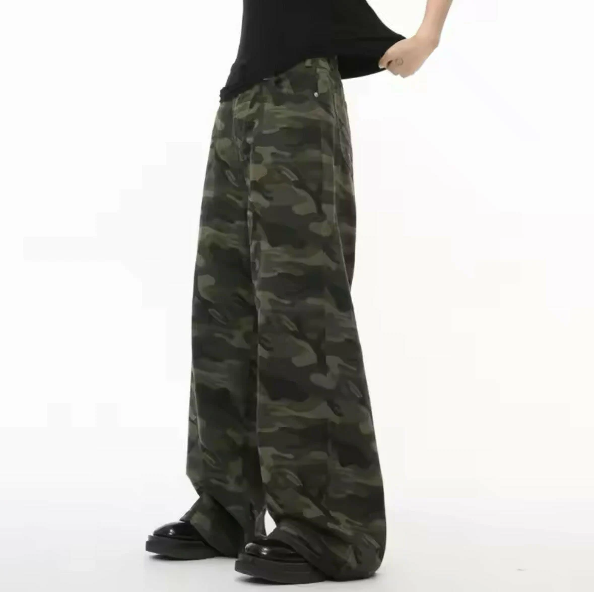 Dark Camo Baggy Jeans - Image 4